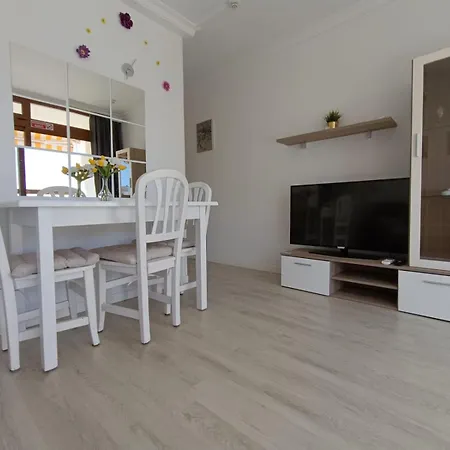 Sunny Australia By Yumbo Apartment *
